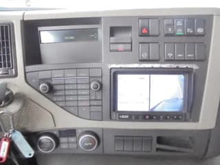Volvo FM 330 TRS KOELUNIT NL TRUCK TUV-APK 19-12-2025 - Image 14