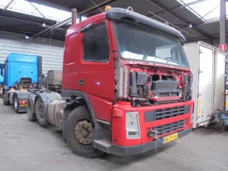 Volvo 380 ENGINE NOT OK ONLY PARTS NL TRUCK - Image 3