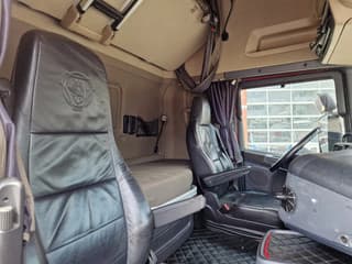 Scania R580 V8 Topline 8x4/4 - 164T GCW - Retarder - PTO/Hydraulics - Night clima - Leather - Image 24