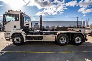 MAN 26.430-6x2-4 BL (New Tires) - Image 6