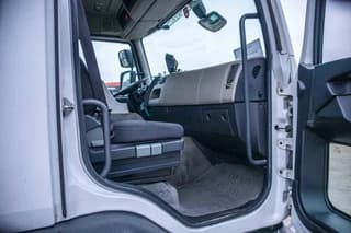 Renault PREMIUM 380 DXI-6x2 - Image 9