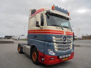 Mercedes-Benz 1845 LS NL TRUCK - Image 3