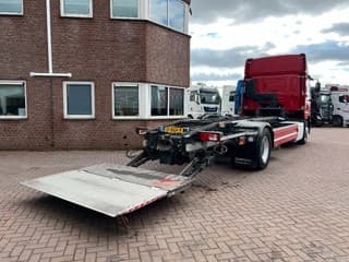 DAF 4X2 EURO6 SPACECAB RENOVA / VANGMUIL / LAADKLEP / TOP STAAT - Image 4