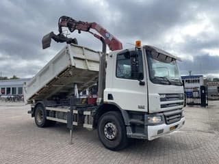 DAF CF 75.250 4x2 Tipper with HMF-1060 Euro 3 - Image 2
