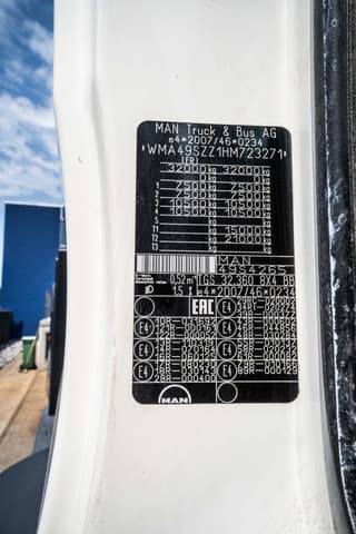 MAN 32 360 BB+ LIEBHERR 9m3 - Image 10
