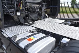 Scania R520 V8 NGS 6x2/4 - 701 TKM - NAVI - LEATHER SEATS - ALCOA'S - LED LIGHTS - TOP CONDITION - - Image 8