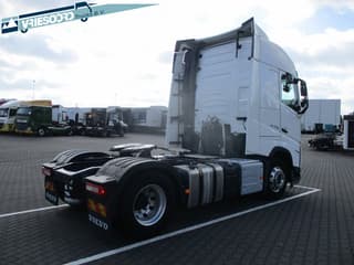 Volvo 500 - Image 3