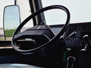 Scania 420 V8 - Old timer - Clean chassis/cab/interior - Dutch registration - Image 27