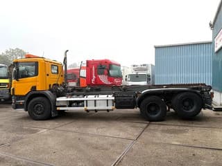 Scania P114-340 6x2 WITH MULTILIFT CONTAINERSYSTEM ONLY 80.500 KM!! ORIGINAL (10 TIRES / FULL STEEL SUSPENSION / 12 GEARS MANUAL GEARBOX / 9.000 KG. FRONT AXLE) - Image 5