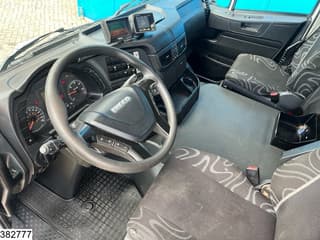 Iveco 410 6x4, EURO 6, Retarder, Palfinger, Remote - Image 8