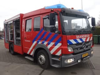 Mercedes-Benz 1426 ZIEGLER 2000 LITER EURO 5 - Image 2