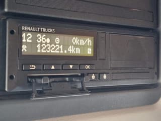 Renault D 2023 - 320 4x2 - Box with sidedoors - Zepro loadlift - Low KM - Full air afbeelding 17