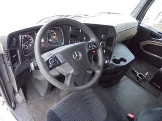 Mercedes-Benz 2542 6X2 - Image 8