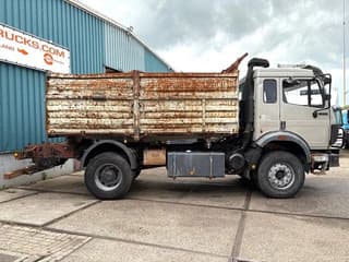 Mercedes-Benz K V8 4x2 FULL STEEL KIPPER (ZF16 MANUAL GEARBOX / FULL STEEL SUSPENSION / REDUCTION AXLE / P.T.O.) - Image 3