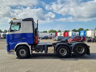 Volvo 13.520 Low roof 6x2 - Retarder - Steel/air - PTO/Hydraulic - I shift - - Image 4