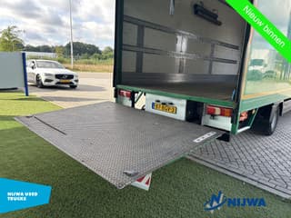 Mercedes-Benz Laadklep + Zijdeur - Image 11