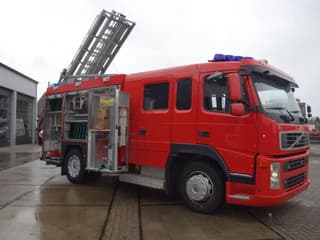 Volvo 330 pk  2000 LITER WATER TANK KRONEBURGPUMP - Image 17