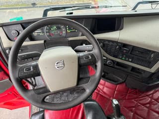 Volvo 500 8X4 - EURO 6 + HIAB 622 EP-6 HIPRO + REMOTE CONTROL - Image 17