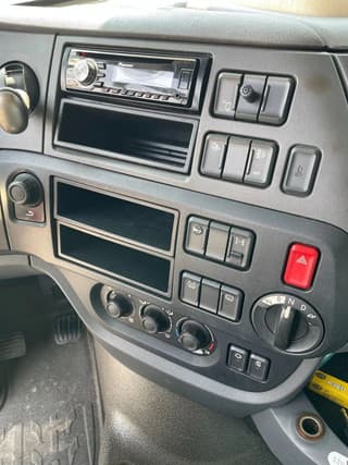 DAF XF 460 4x2 / 2015 / Euro 6 - Image 6