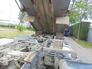Mercedes-Benz 3340 8X4 - Image 12