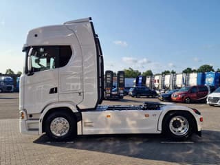 Scania 590S V8 NGS Highline 4x2 - New - Facelift - Full spec - Retarder - Leather - Full air - Image 4