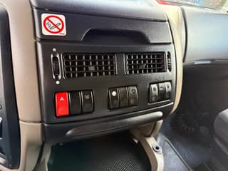 DAF 6x2 / 2x steering axle / Space cab / Spoilers / Only 440323km - Image 11