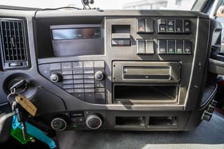 Volvo FMX 460-6x4 - Image 11