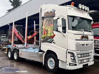 Volvo 750 - Thumbnail 1