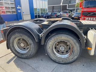 Volvo FM 6x4 / Hooklift and Tractor / Hub Reduction - Image 12