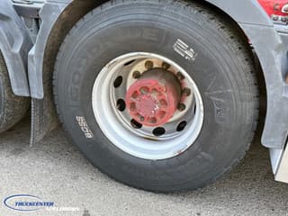 Volvo 750 - Image 5