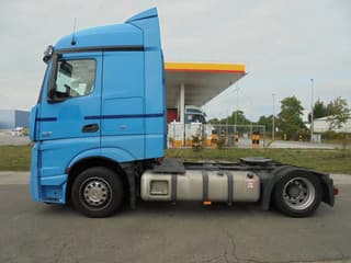 Mercedes-Benz 1842 10 IN STOCK - Image 5
