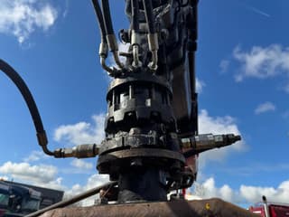 MAN 35.440 8X2 - EURO 4 + HMF 2620K-RC 2018! + REMOTE + HYDRAUTO CABLE LIFT + LIFTING AXLE - Image 9