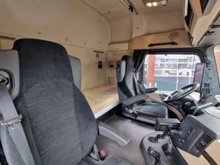 Mercedes-Benz 1833 4x2 - Box with sidedoors - Loadlift - Full air - Mirror cam - Image 29