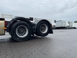Volvo FH540 6X4 TANDEM LIFT ,RET,HYDR,HUB RED ,LOW KM - Image 6