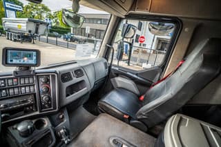 Renault D250 16T.- 36000 KM +DHOLLANDIA 2T. - Image 14
