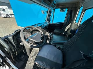 Iveco 310 6x2, EURO 5 EEV, HIAB, Remote, Steerling axle - Image 10