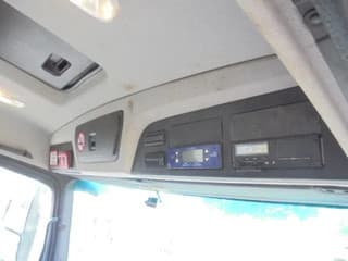 Mercedes-Benz 3340 8X4 - Image 16