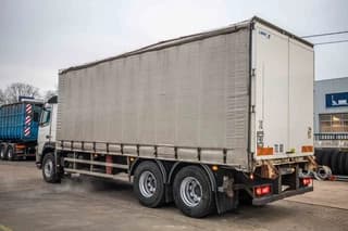 Volvo FM 330+10 pneus/tires-intarder - Image 4