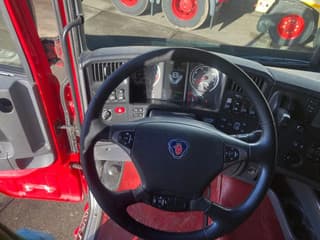 Scania R580 6x2 with Boogie Lift Axle - Image 10