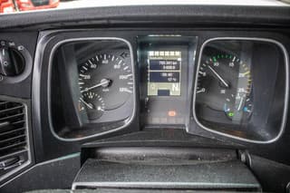 Mercedes-Benz 1845 LS - Image 9