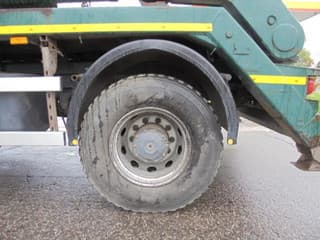 Mercedes-Benz 4X2 - Image 7