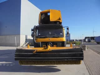 Mercedes-Benz NL TRUCK - Image 2