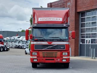 Volvo 250 4x- Livestock 2 deck - Lifting floors - Loadlift - Manual gearbox - Image 2