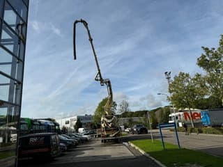 Iveco 410 8X4 CIFA PUMP 24M + MIXER FULL STEEL + REMOTE CONTROL - Image 5