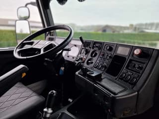Scania R143-500 V8 4x2 Streamline - Retarder - Leather - Alloy wheels - Custom Bumper - Airhorns - Lightbar - Image 12