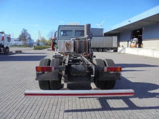 Mercedes-Benz 1828 L NL TRUCK - Image 4