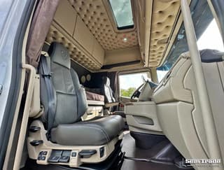 Scania S650 V8 NGS ONLY 193.000 KM FULL OPTIONS FULLY ISOLATED BODY SPECIAL SHOW TRUCK / COMBI NEW CONDITION - Image 30