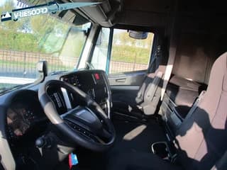 Iveco 460 NP/ LNG - Image 5
