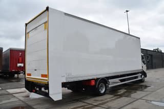 Volvo 4x2 + BOX - 312 TKM - AIRCO - DOUBLE CARGOFLOOR - ELEVATOR - REMOTE CONTROL - CAMERA - - Image 7