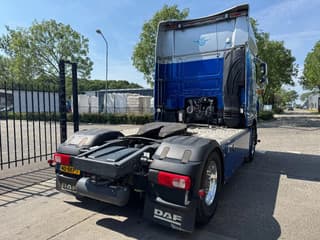 DAF 4X2 EURO 6 SKIRTS STANDKLIMA HYDRAULIC - Image 5